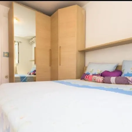 Bruna Apartment